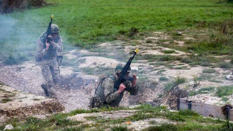 Війна в Україні