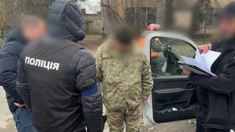 Затримання посадовця ТЦК на хабарі