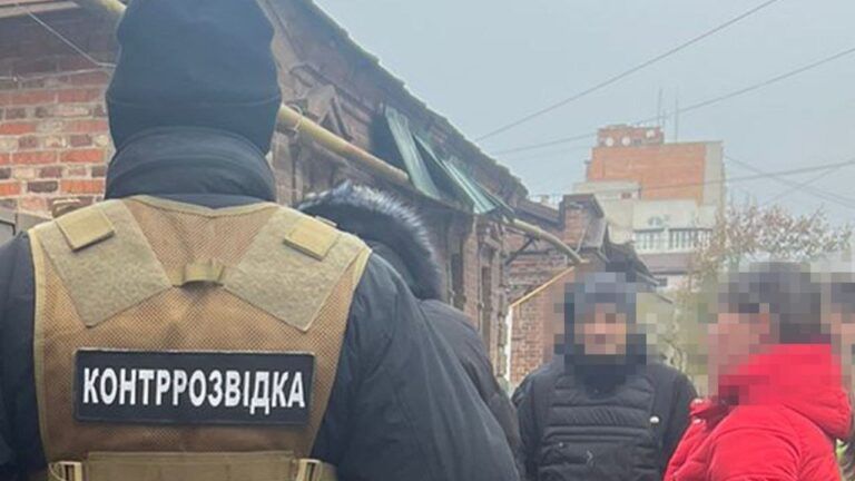 Підпалювали авто ЗСУ