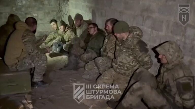 взято у полон окупантів