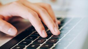 як перевірити себе в реєстрі боржників