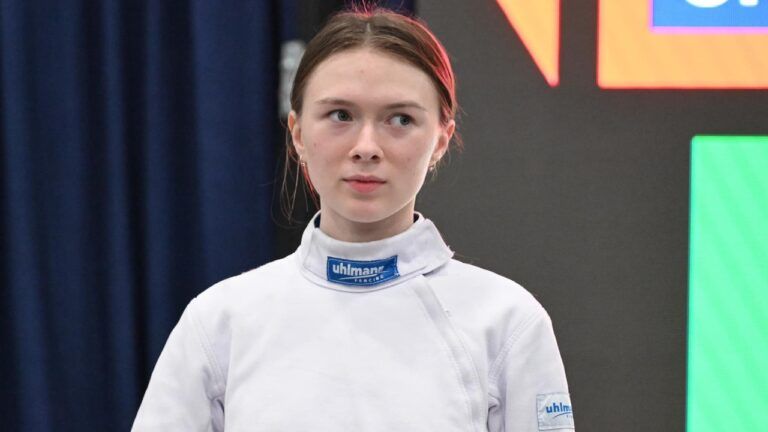 Анна Максименко