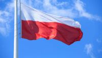 які документи треба оновити у 2025 році українцям у Польщі,