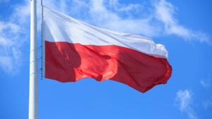 які документи треба оновити у 2025 році українцям у Польщі,