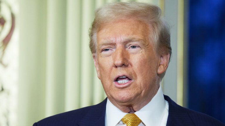 Трамп заявил, что Украина согласилась передать США полезные ископаемые