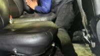 Двоє чоловіків та підліток намагалися виїхати до Угорщини