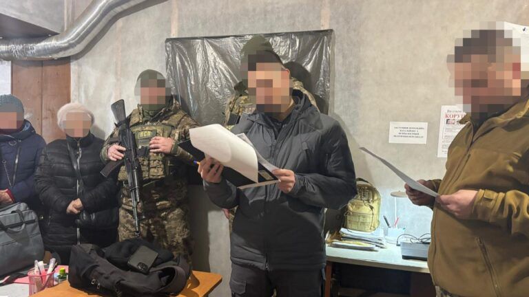 екскомандиру повідомили підозру