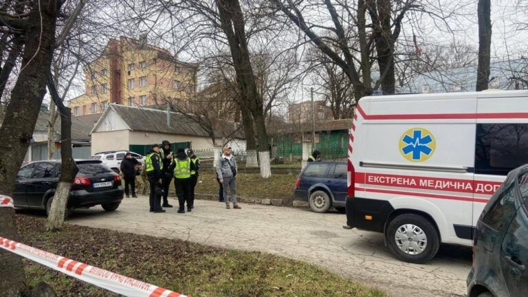 вибух біля ТЦК у Кам'янці-Подільському