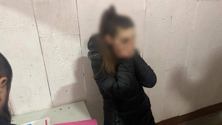 У Харкові затримали матір, яка за $20 тисяч продала двомісячну доньку