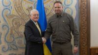 Андрій Єрмак, Кіт Келлог