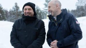 Джон Гілі , Торе Сандвік