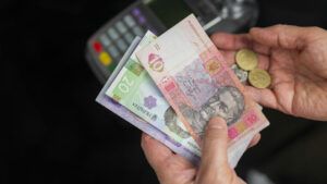 Фінансування ВПО у серпні: коли чекати виплат та хто може втратити допомогу фінансування ВПО у серпні