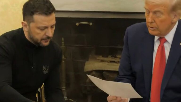 Зеленський показав Трампу докази знущань над українцями у полоні РФ