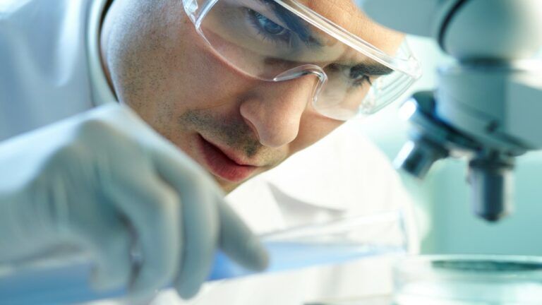 грип вірус Канада