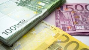 як задекларувати гроші на кордоні