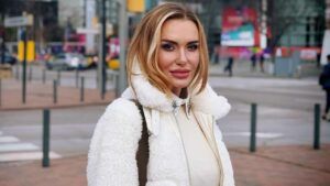 Слава Камінська