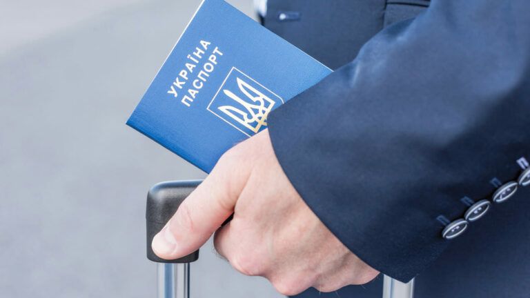 виїзд за кордон неповнолітніх дітей