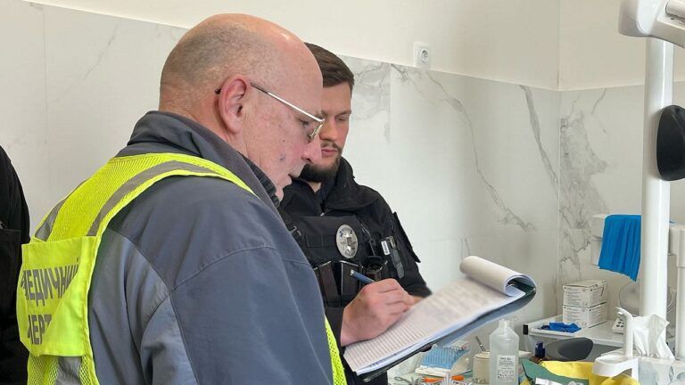 В Киеве в частной стоматологии умер ребенок: что известно