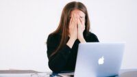 чому ми відчуваємо сором