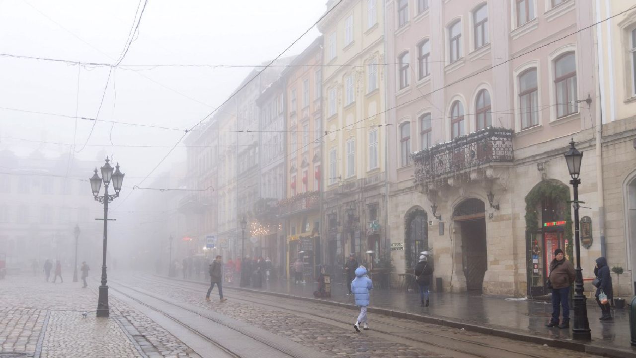 Від +20° до мокрого снігу: якою буде погода на початку квітня Фото 1 туман