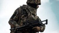 чи будуть продовжувати воєнний стан в Україні