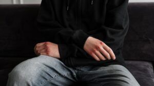забив жінку до смерті