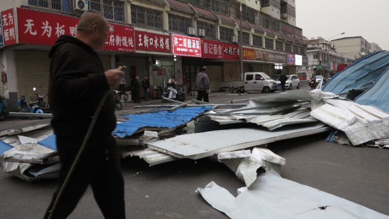 негода у Китаї