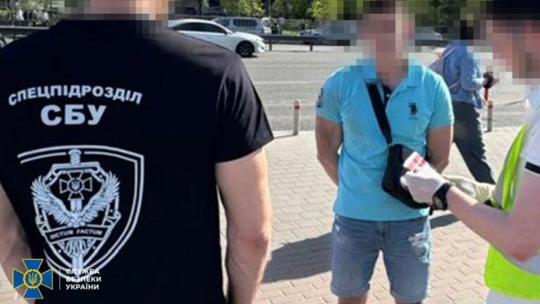 у києві затримали посадовця кмда