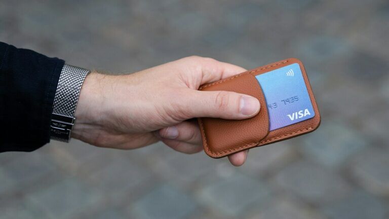 Який ліміт переказу коштів між своїми картками з 1 квітня 2025 року