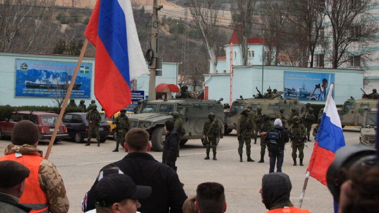 російські військові