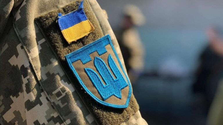 чи можна отримати відстрочку якщо дружина служить