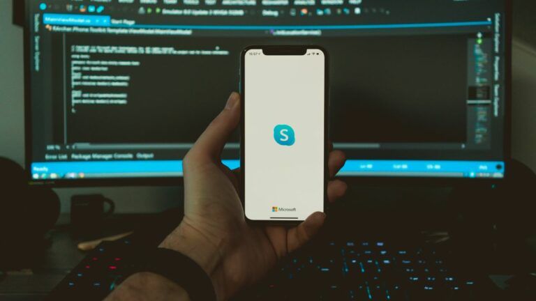 Skype припиняє роботу