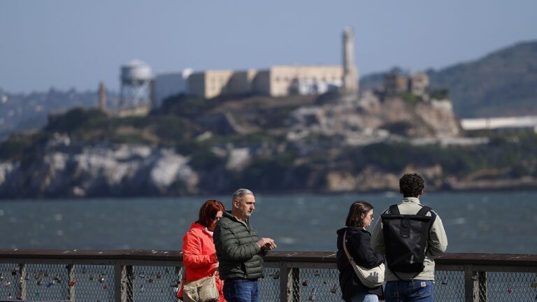 Алькатрас Alcatraz