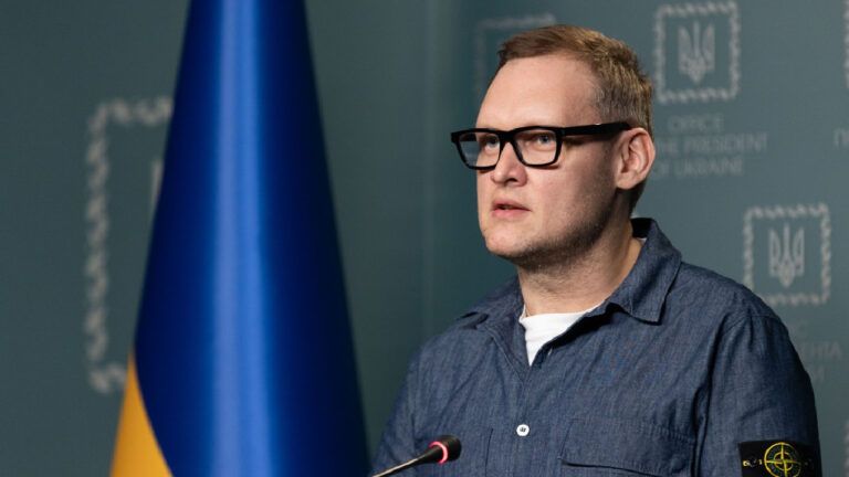 Андрій Смирнов