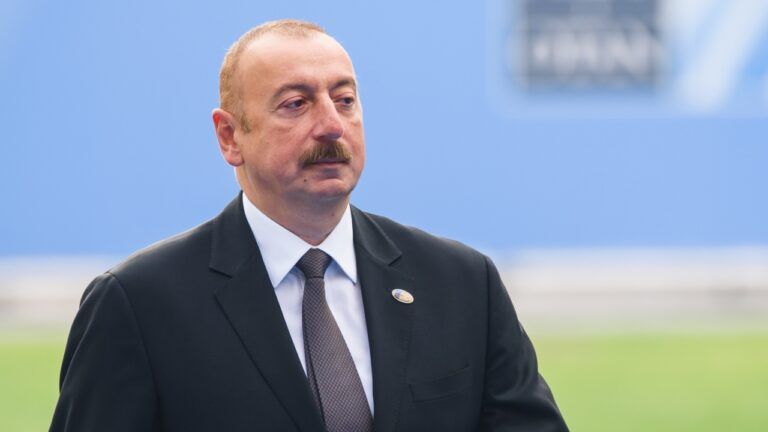 Ільхам Алієв