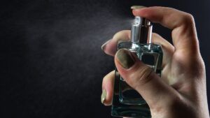 користування духами влітку