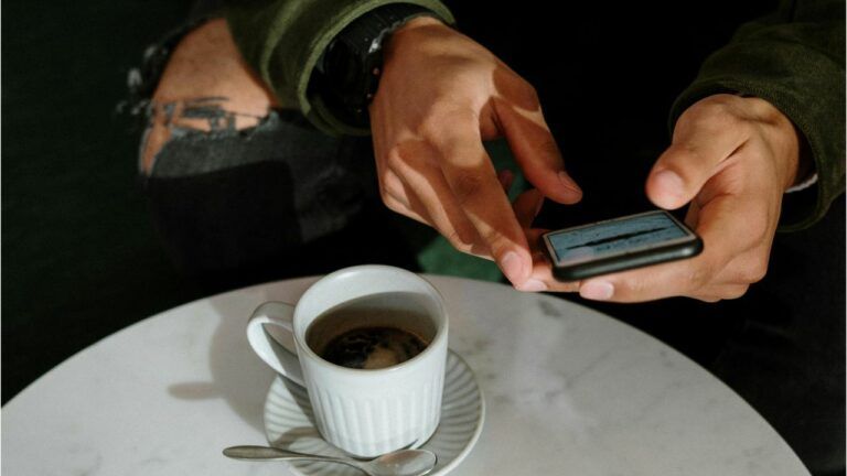 iPhone - керування мозком