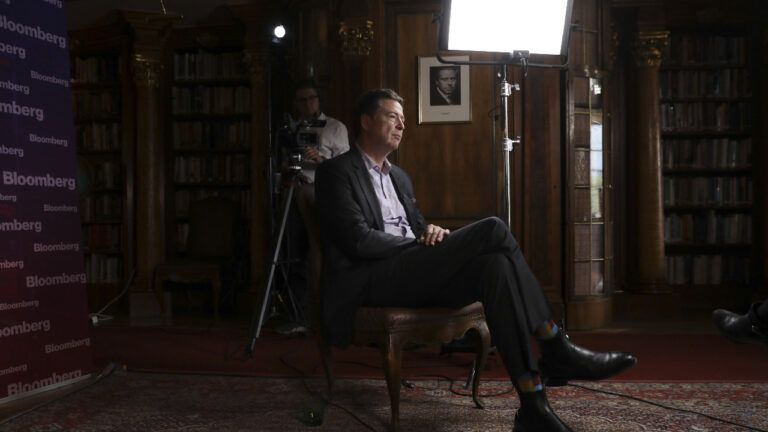 Джеймс Комі