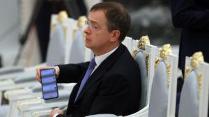 ЄС наклав санкції на Мединського, який очолював делегацію РФ на переговорах з Україною Володимир Мединський