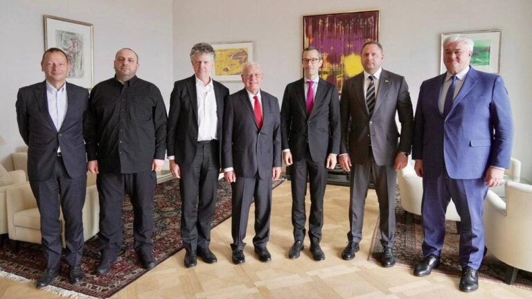 Зустріч делегацій України, США, Британії, Німеччини та Франції 16 травня 2025 у Стамбулі