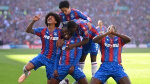 Крістал Пелес