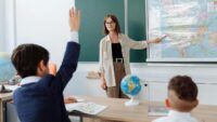 достроковий вихід на пенсію вчителів