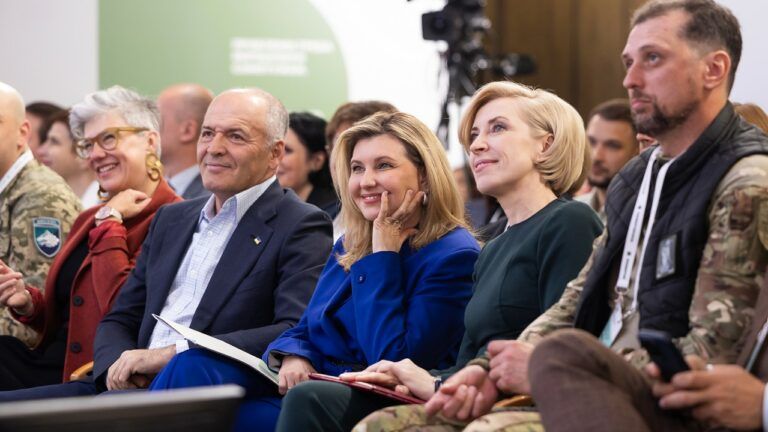 конференція повернення