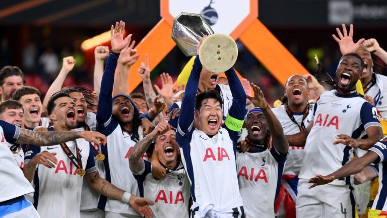 Тоттенгем трофей Ліги Європи