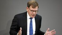 Вадефуль призвал предоставить Украине гарантии безопасности от 30 государств мира