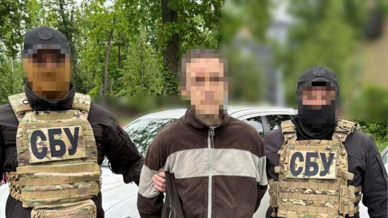 корегував удари по Києву