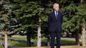 Карні не виключає відправлення канадських військових до України