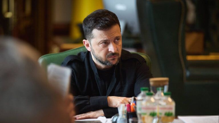 Володимир Зеленський провів нараду