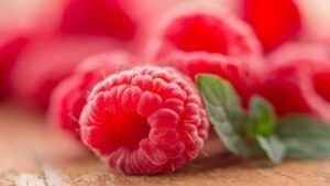 скільки коштує кілограм малини в Україні