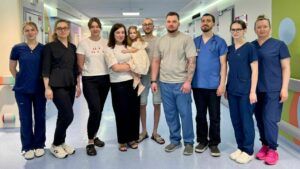 врятували після важкої пневмонії